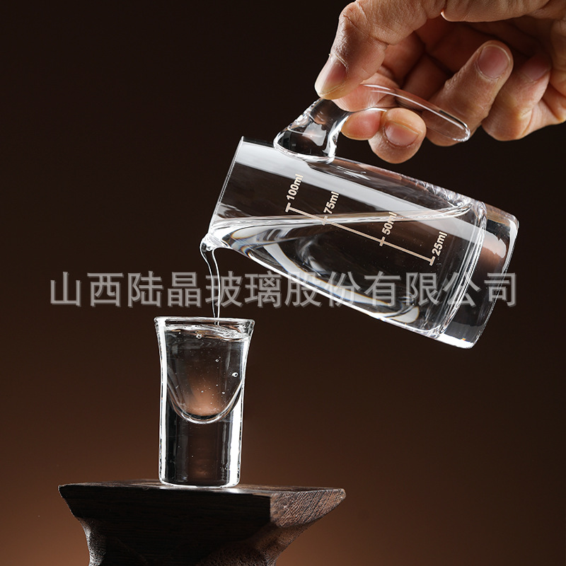 Casas de regalo de mano vidrio de cristal taza de vino de vidrio de vino de bala dispensador de vino taza de vino caja de regalo