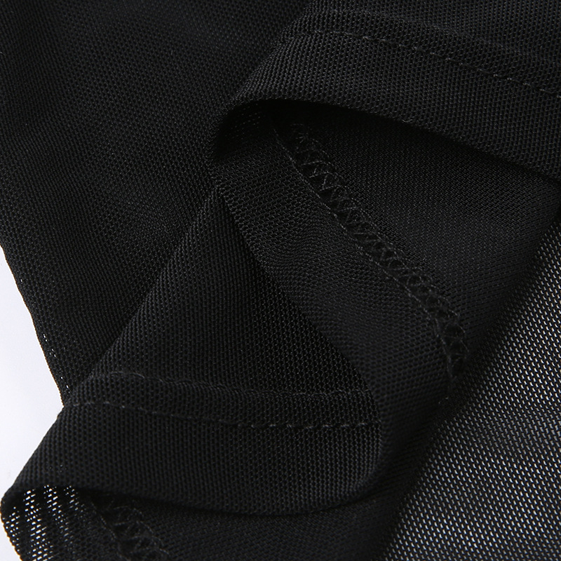 Title 19, Chaleco de diseño nicho con detalles de madera ...