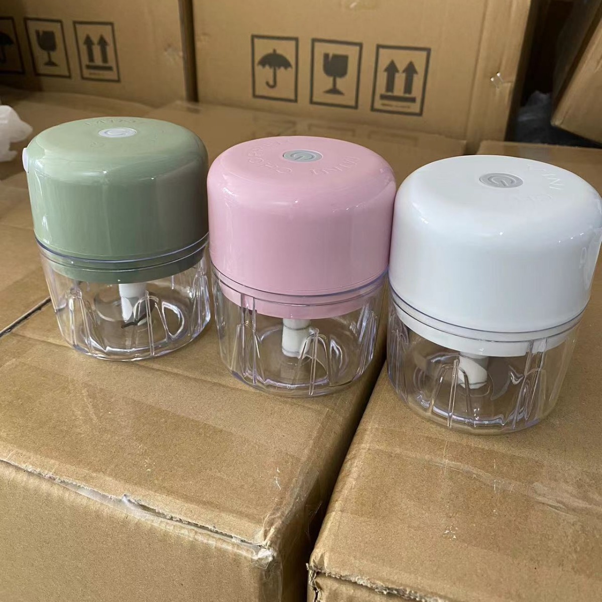 USB Rechargeable Electric Garlic Masher Mini Garlic Masher Garlic Press Household Garlic Machine Portable Garlic Beater