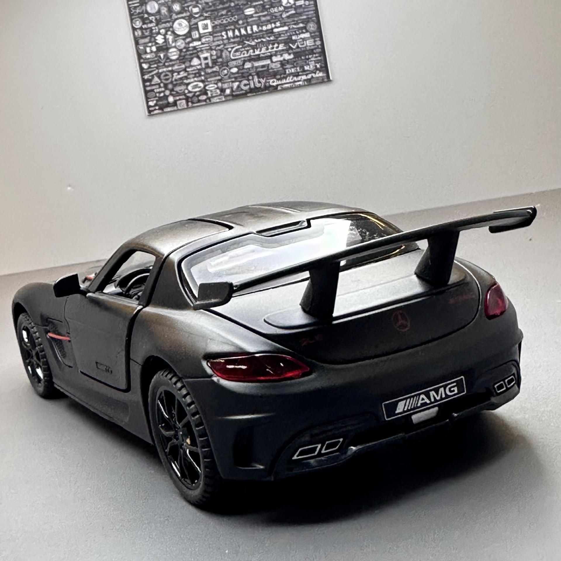 Jiaye aleación coche Modelo 1 :32 Big Ben SLS Puerta de ala de gaviota AMG coche deportivo sonido y luz Tire hacia atrás 4 abierto modelo de coche de juguete péndulo