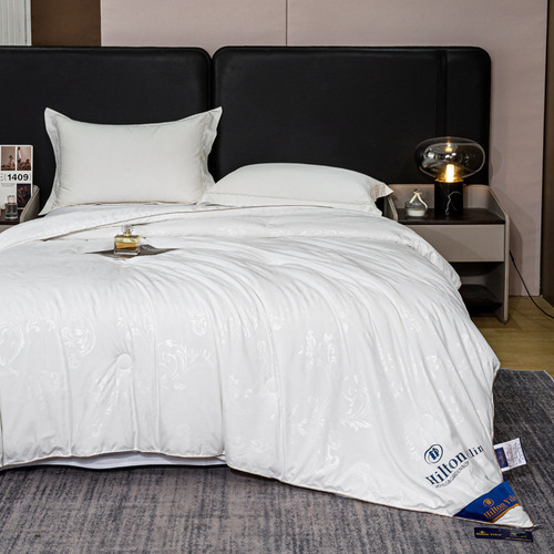 Hilton Hotel Silk Pillowcase Mulberry Silk 100% Cotton Air-Conditioned Quilt Thick Winter Cover Spring and Autumn Cover Bedspread Bedding Core Gift Cover