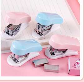 迷你小号订书机 可爱卡通迷你订书机套装高颜值便携学生文具礼品