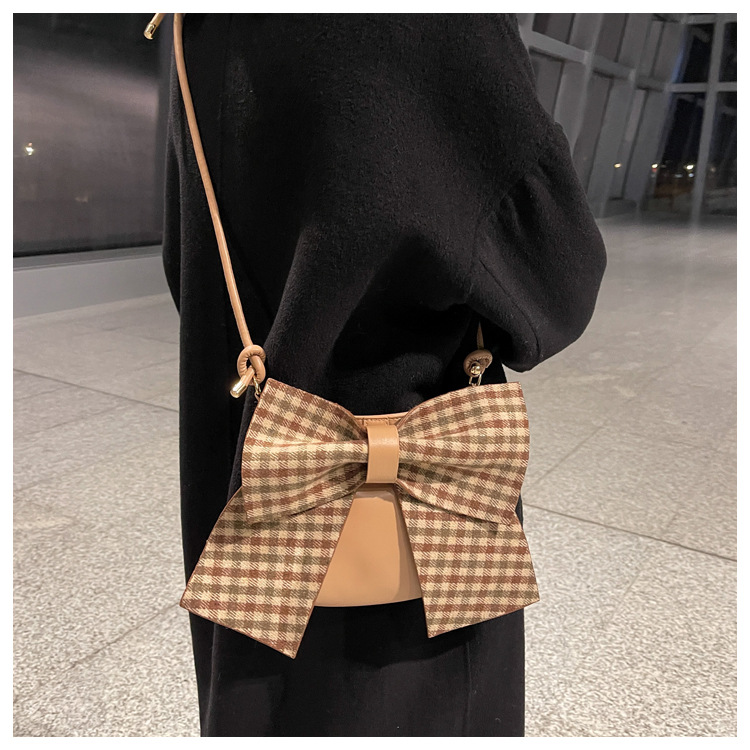 Cute bow temperament soft leather bucket bag personality checkerboard single shoulder diagonal bagpicture2