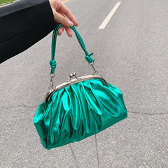 外貿包包女新款2022洋氣亮皮單肩斜挎夾口包時尚手提晚宴包餃子包