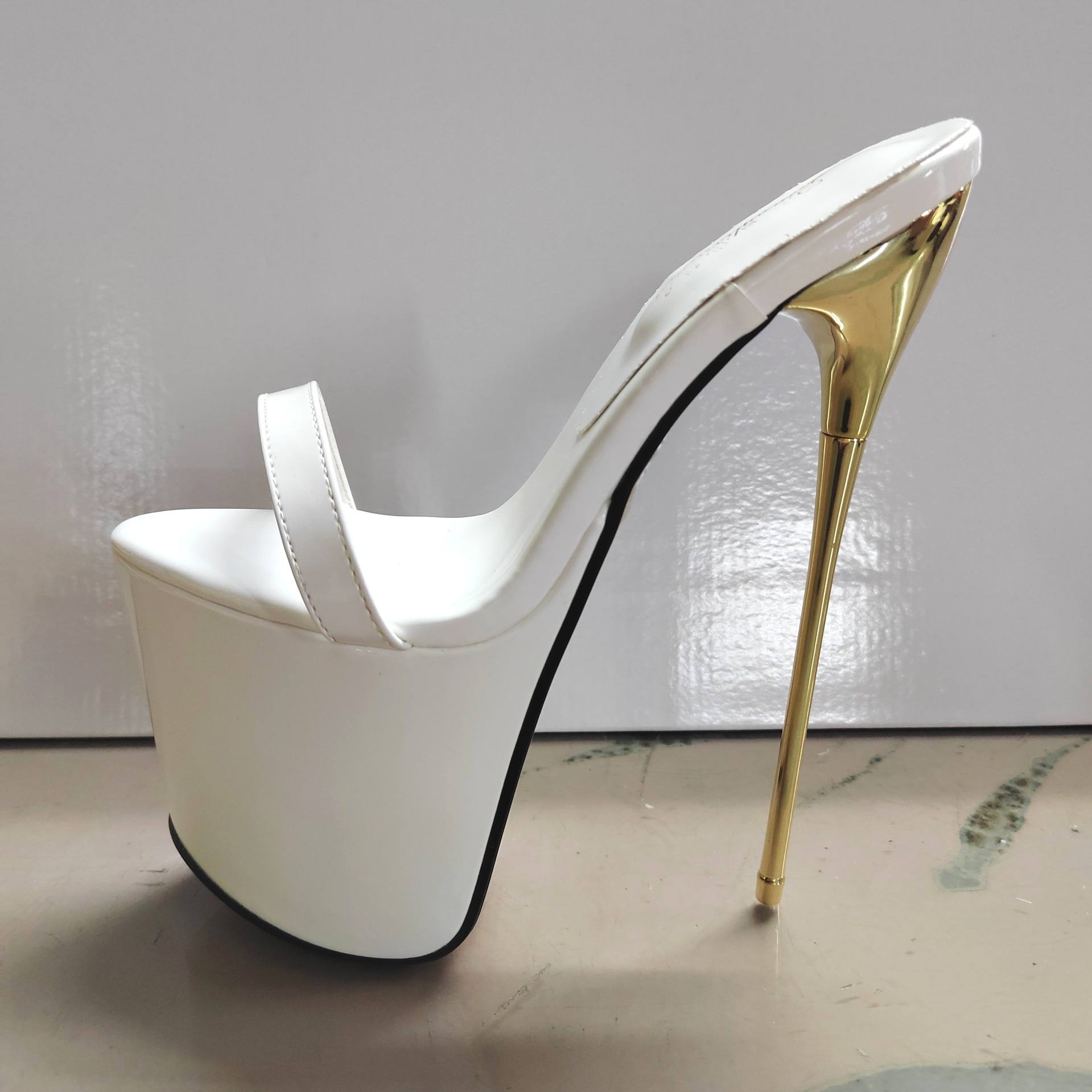 Giày sandal cao gót nữ quai ngang đế thép gót 19 cm da bóng — Màu đỏ (băng thông rộng) chi tiết 3