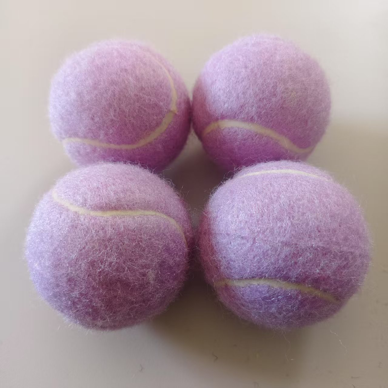 Pet Tennis Ball Is Popular and Hot-Selling. It Is Available in Multiple Colors and Is Made of Rubber Material. It Is Durable and Durable