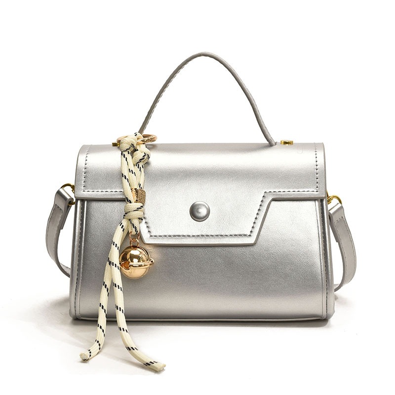 Simple retro bolso de mano para mujeres 2025 nuevo estilo de moda ocio bolso de hombro de tendencia explosiva nicho mochila