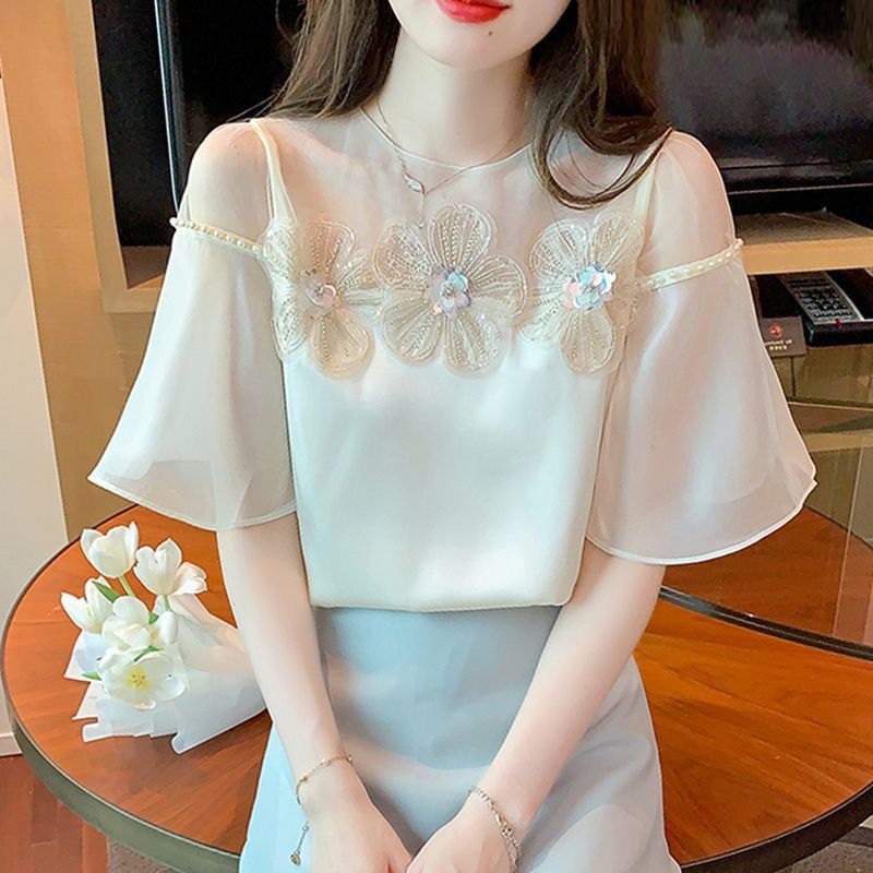 Fashionable elegant three dimensional lace summer T-shirt with a…