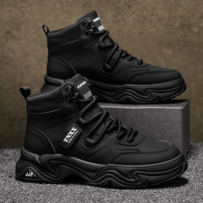 Zapatos de hombre de caña alta 2024 otoño nuevo impermeable y resistente al desgaste botas Martin británicas botas cortas de herramientas al aire libre para hombres