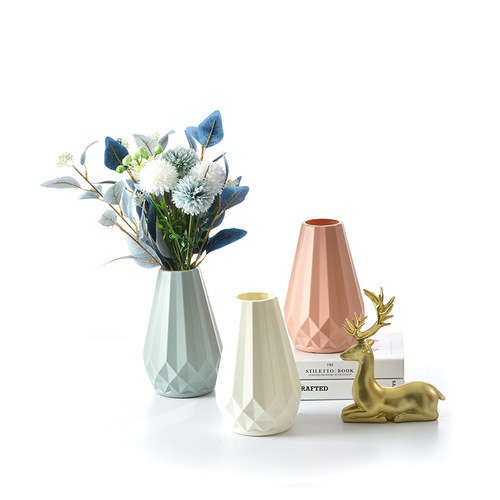 Light luxury plastic vase, home decoration vase ornaments, hydroponic flower vase, PE resistant to falling and not easy to break, flower arranging device