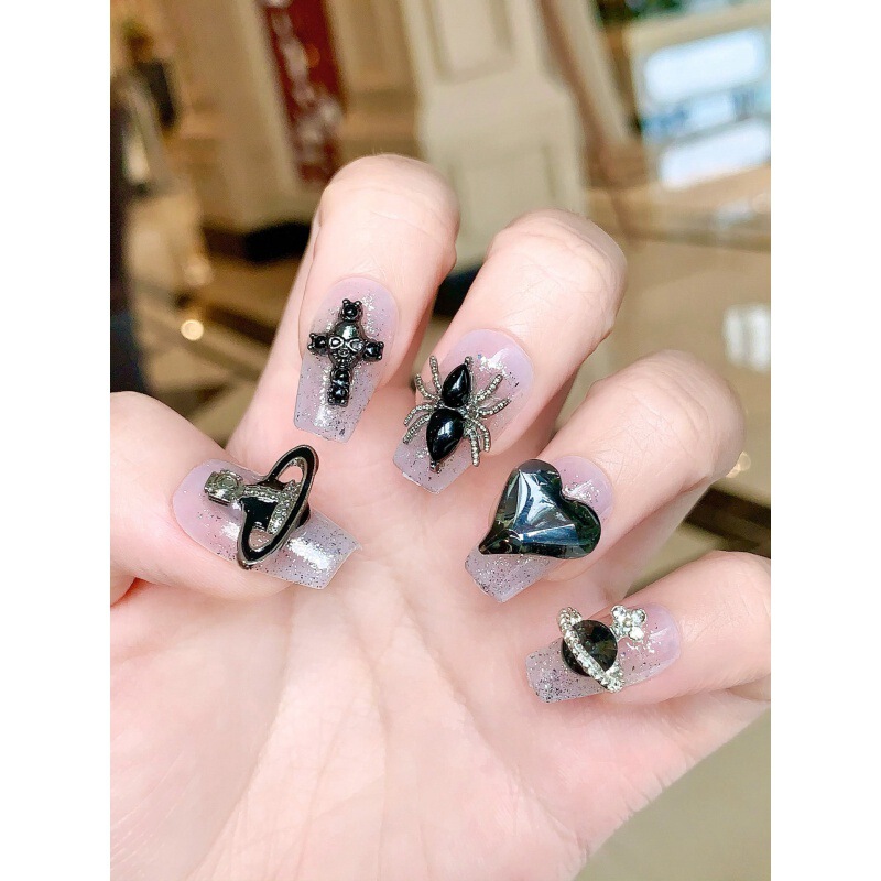 [original Real Shot] Purely Handmade Wearable Nails, European and American Style Manicure Patches, Finished Halloween Skull Heart Jewelry