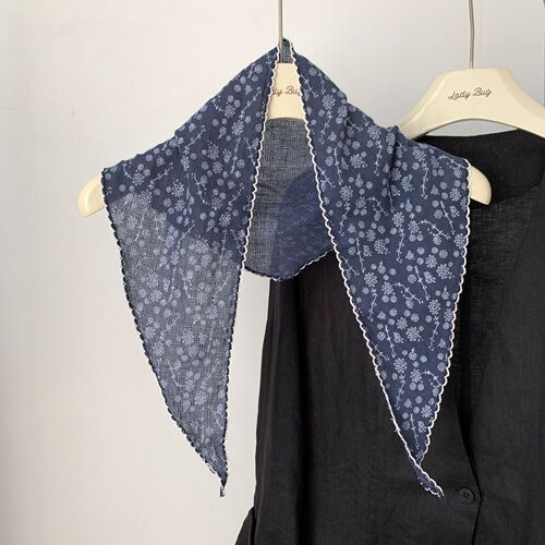 New Retro Cotton Lace Triangle Scarf for Women, Spring and Summer Versatile Thin Neck Scarf with Elegant Small Collar Silk Scarf
