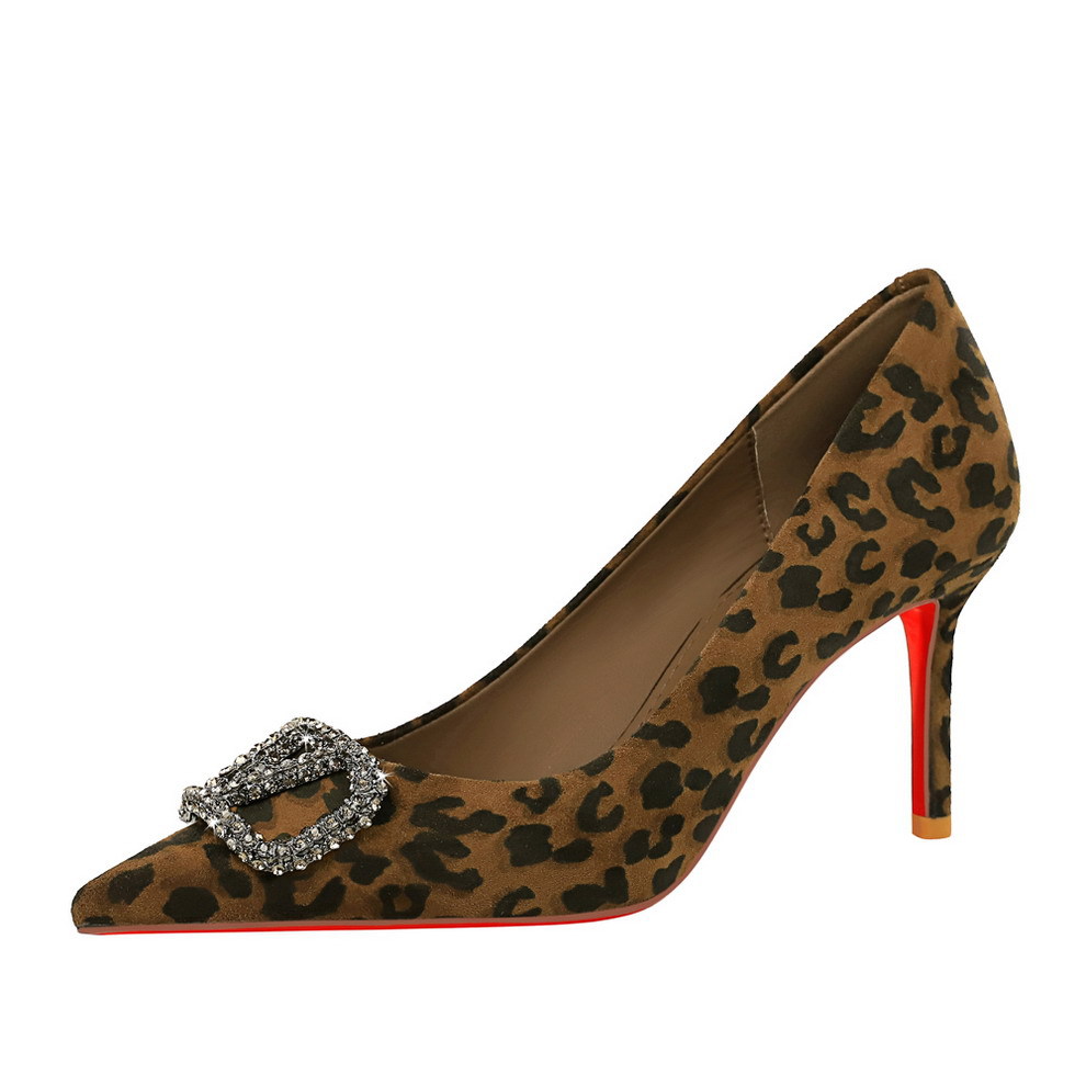 8353-AK202 European and American style banquet high-heeled shoes with antique bronze rhinestone V-buckle decoration, pointed suede, fine single order shoes