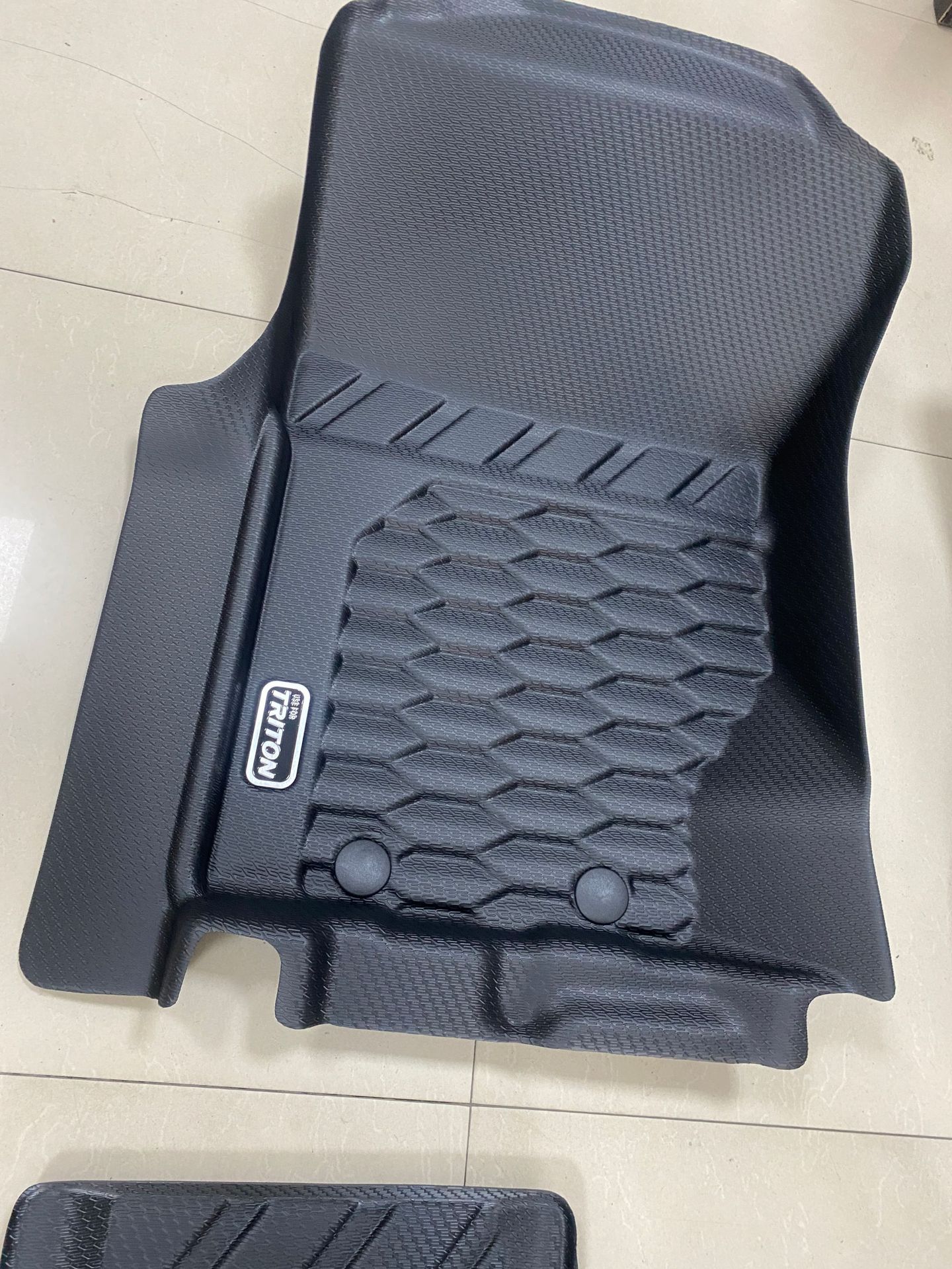 Triton Four-Door Right-Hand Drive 2023 Car-Specific Floor Mats Triton2024 Right-Hand Drive 4-Door Tpe Floor Mats Pickup Mats