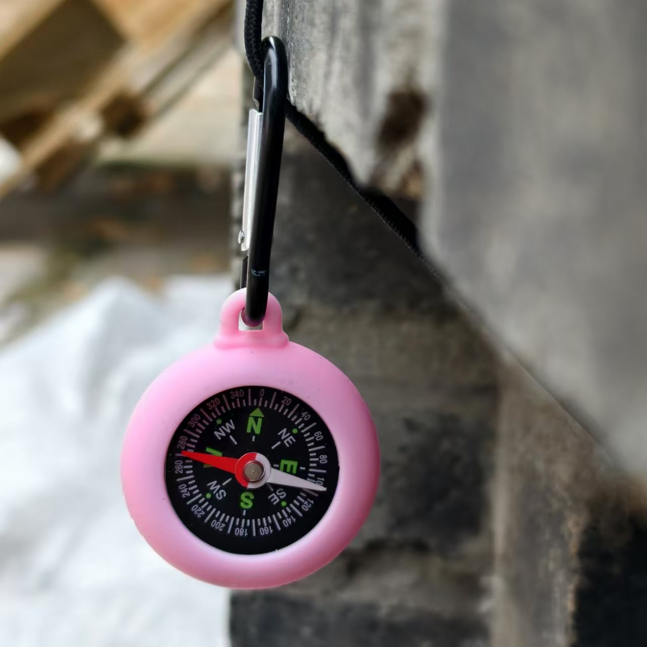 Nuevos productos de silicona percha de brújula percha de montaña gancho rápido percha de brújula al aire libre