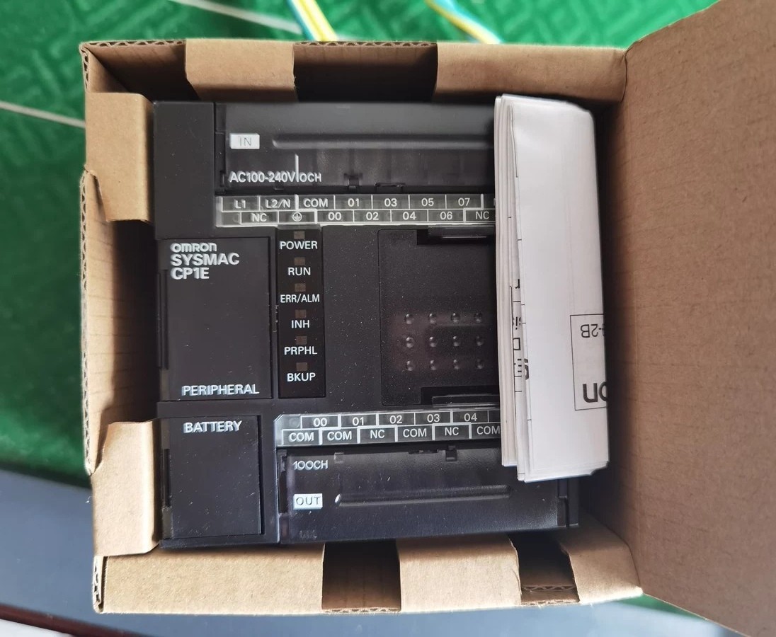 欧姆龙全新原装PLC  CP28E-N284DT-L 可编程控制器 现货