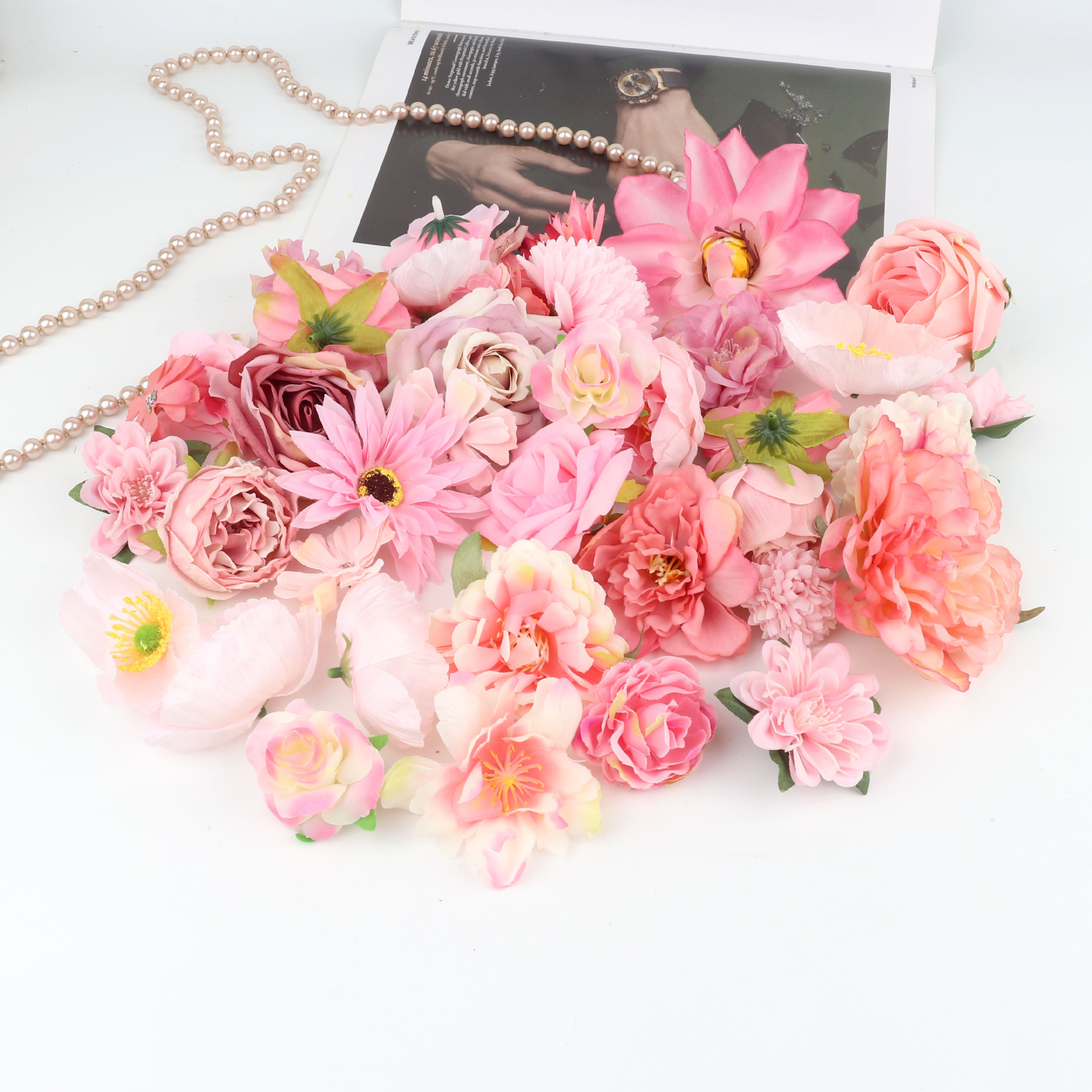 Randomly mixed pink series 20/includes 15 meters of cord