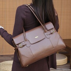 头层牛皮大容量女包2025新款通勤复古女包律师包单肩腋下托特包