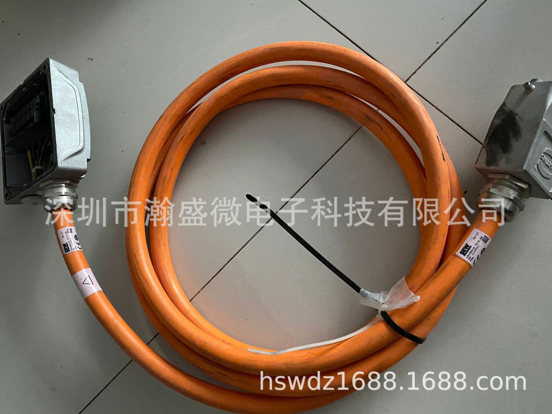 SEW 赛威 编码器电缆 18108319.74/3.00 全新 现货