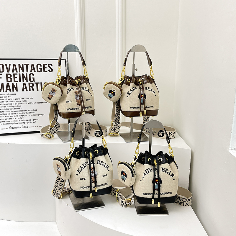 Katie Bear 2025 New Women's Bag Bucket Bag Embroidered Cute Bear Single Shoulder Crossbody Bag Drawstring Bucket Bag for Women