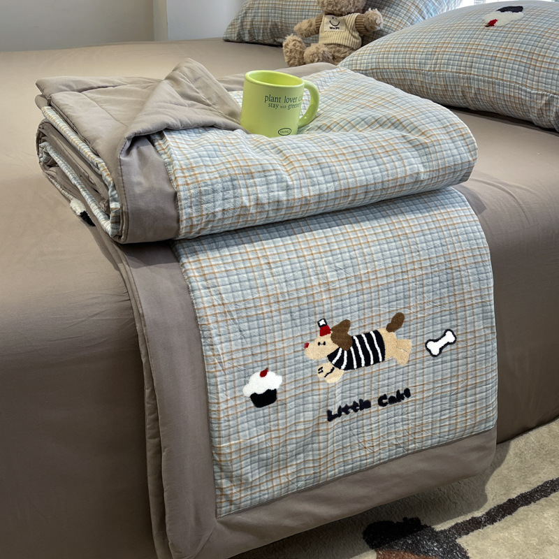 Edredón fresco de verano de algodón Edredón de aire acondicionado Dormitorio individual Edredón de verano Juego de cuatro piezas Edredón de verano lavable a máquina