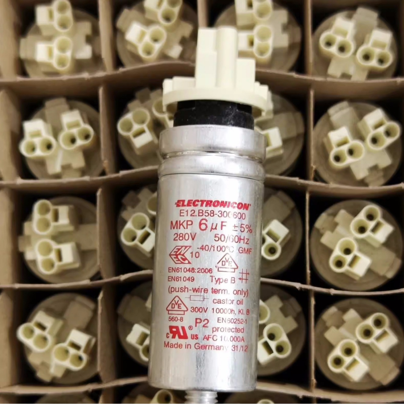 议价 原装 伊凯基ELECTRONICO E62.E81-472D10 1200V 4.7UF
