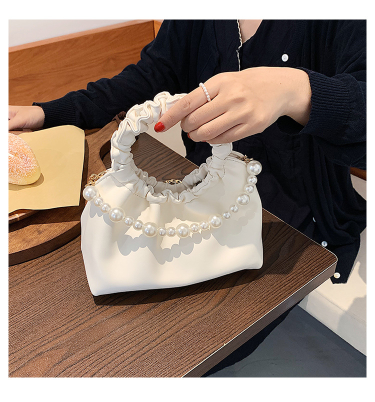 Wholesale Pleated Pearl Chain Solid Color Handbag Nihaojewelry display picture 247