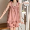 Set, detachable breast pads, lifting effect