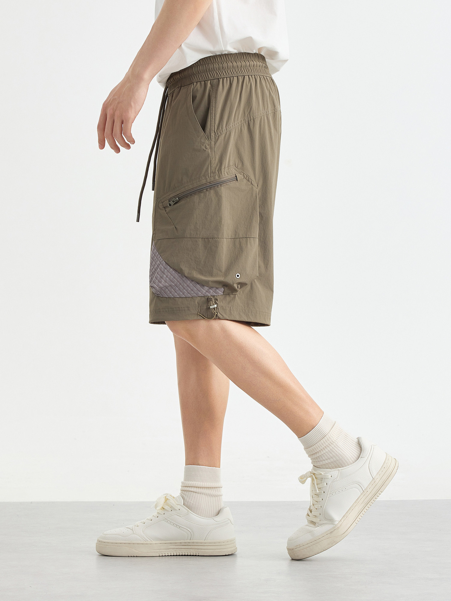 Quần short thể thao nam đa túi phong cách thành thị, chất liệu khô nhanh — đen