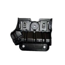 �m����˹��model Yǰ��ˮ����֧�� ��Ļ����֧��1706670-00-B