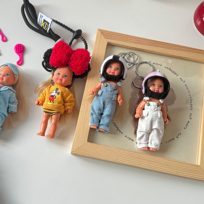 South Korea Explosions New Style Helmet Doll Keychain Rope Buckle Dress-up Mobile Phone Backpack Pendant Pendant Car Pendant South Korea Explosions New Style Helmet Doll Keychain Rope Buckle Dress-up Mobile Phone Backpack Pendant Pendant Car Pendant