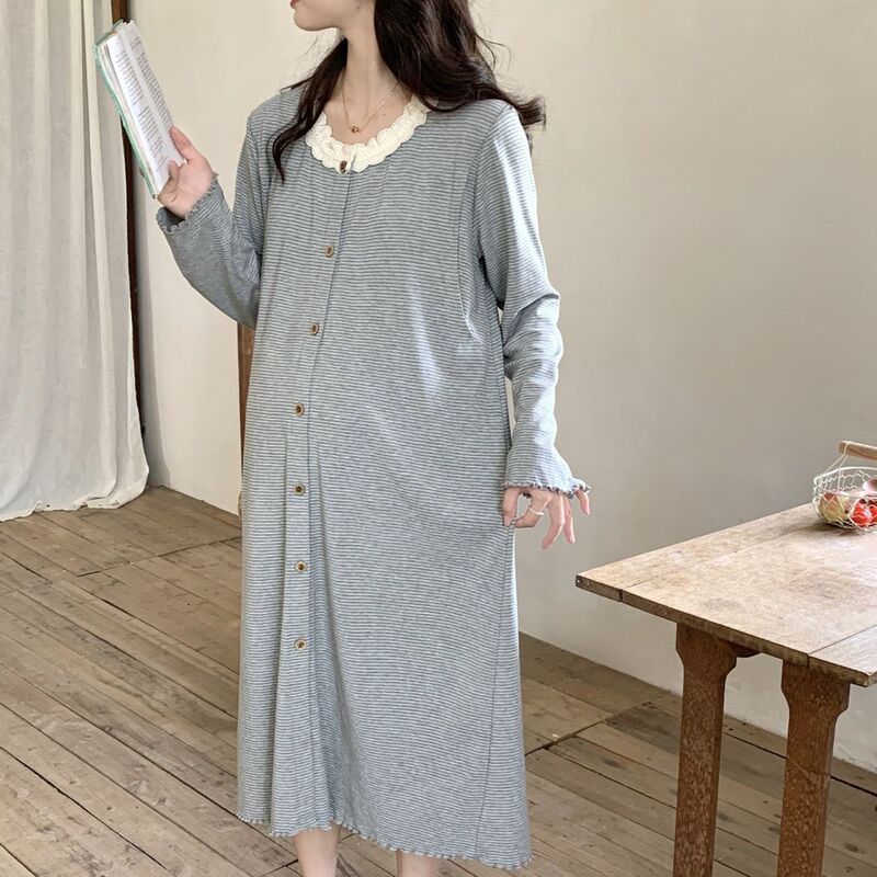 Spring and autumn maternity nightgown, nursing dress, mid-length, suitable for breastfeeding, can be worn at home, in the delivery room, or during late pregnancy Spring and autumn maternity nightgown, nursing dress, mid-length, suitable for breastfeeding, can be worn at home, in the delivery room, or during late pregnancy