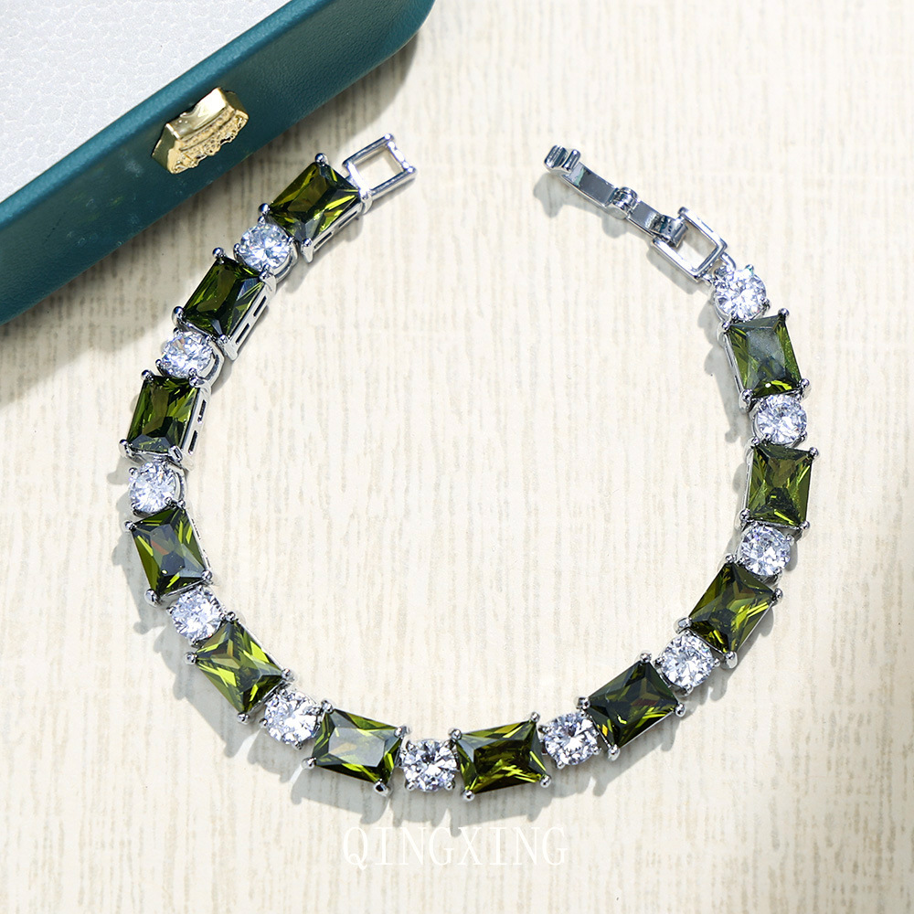 Fashionable summer geometric square accessory