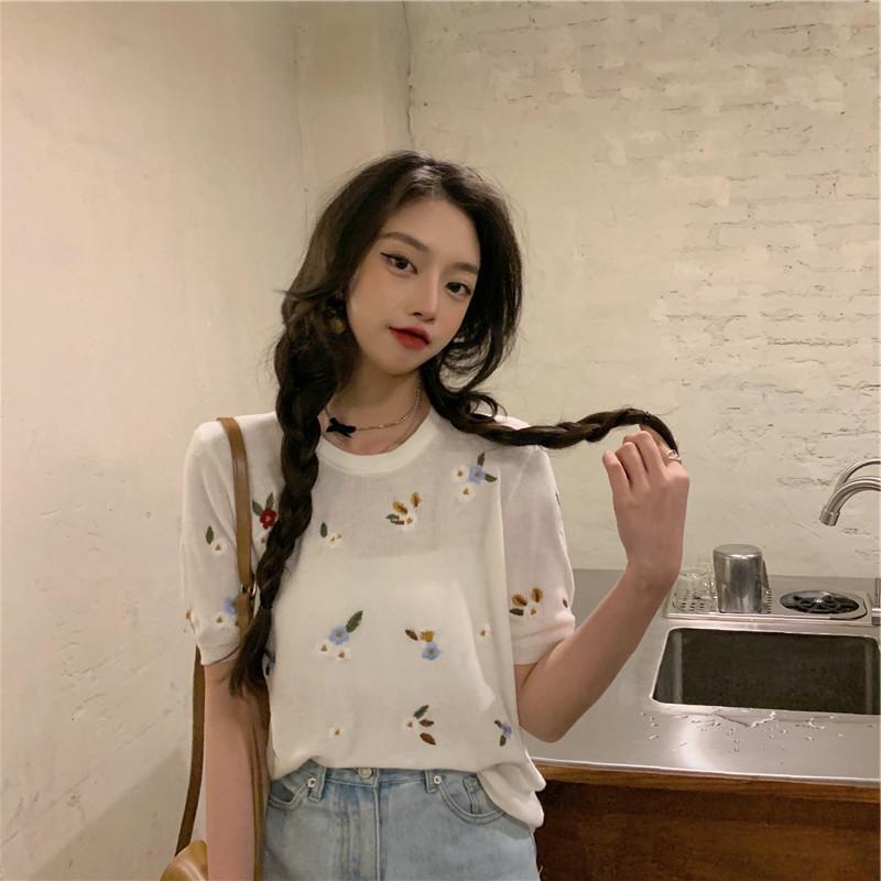 Cross-border Style Summer Retro Embroidery French Style Design Western Style Age-reducing Short-sleeved Ice Silk Knitted Shirt T-shirt for Women