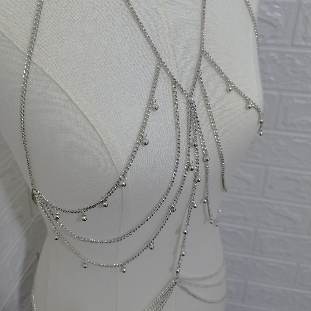 Joyería transfronteriza europea y americana borla de múltiples capas de moda colgante de cuentas redondas Cadena de cuerpo femenino estilo de playa bikini moda Cadena de pecho image 5