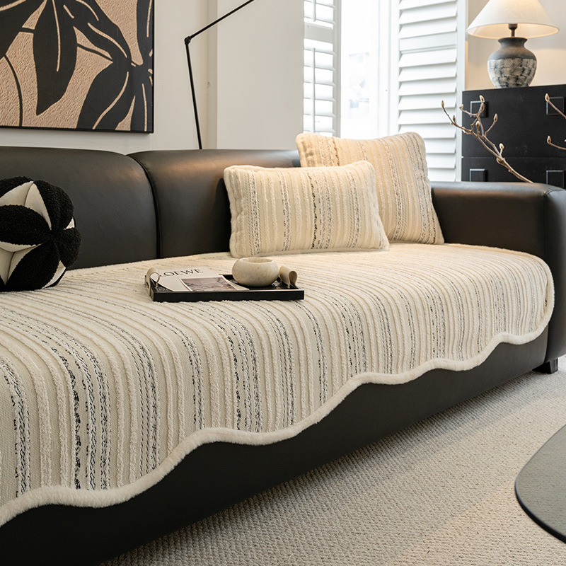 Sofá de alta sensación cojín de otoño y invierno 2025 nuevo tipo de línea recta de una sola pieza antideslizante cojín de forma especial cuatro estaciones tela universal