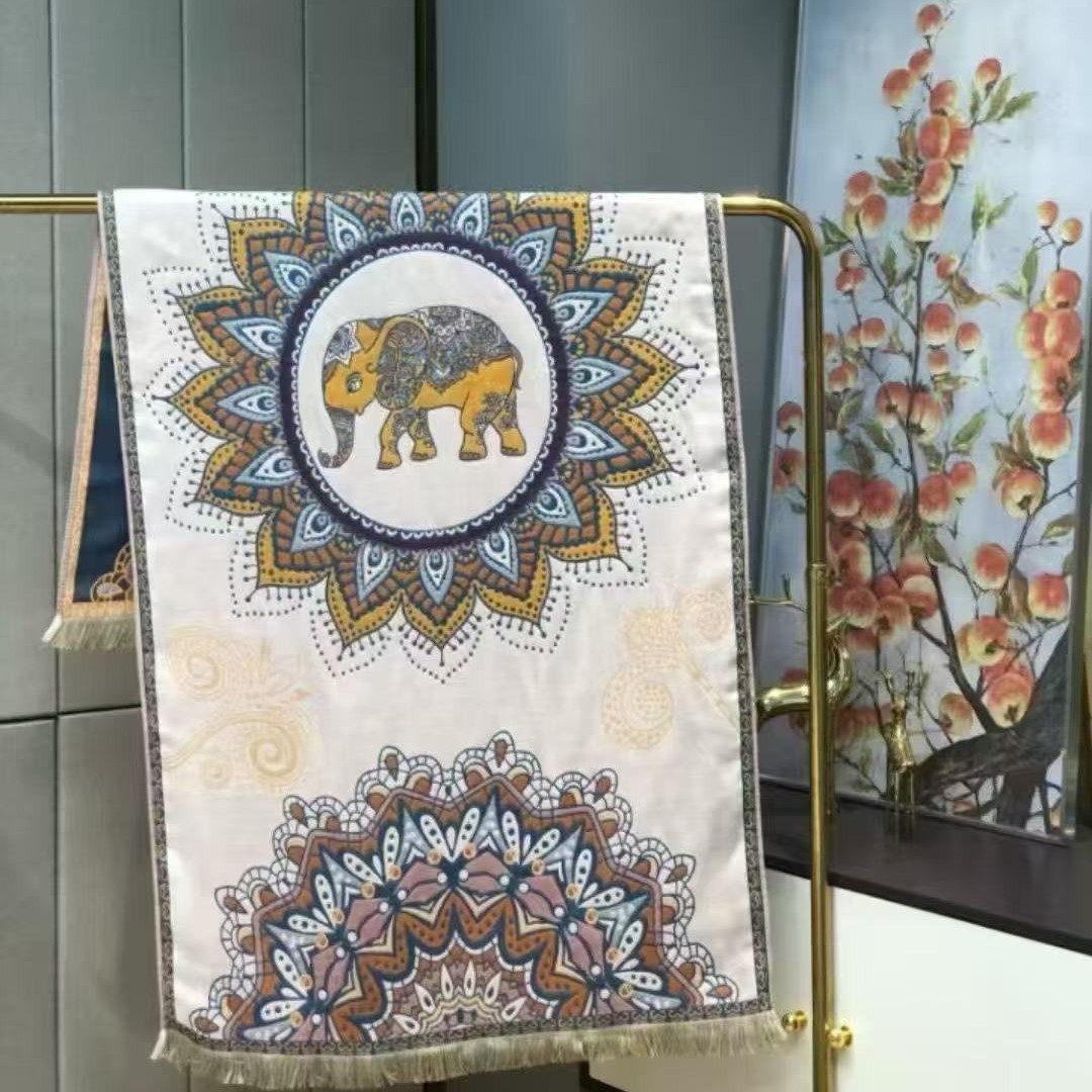 Tassel elephant