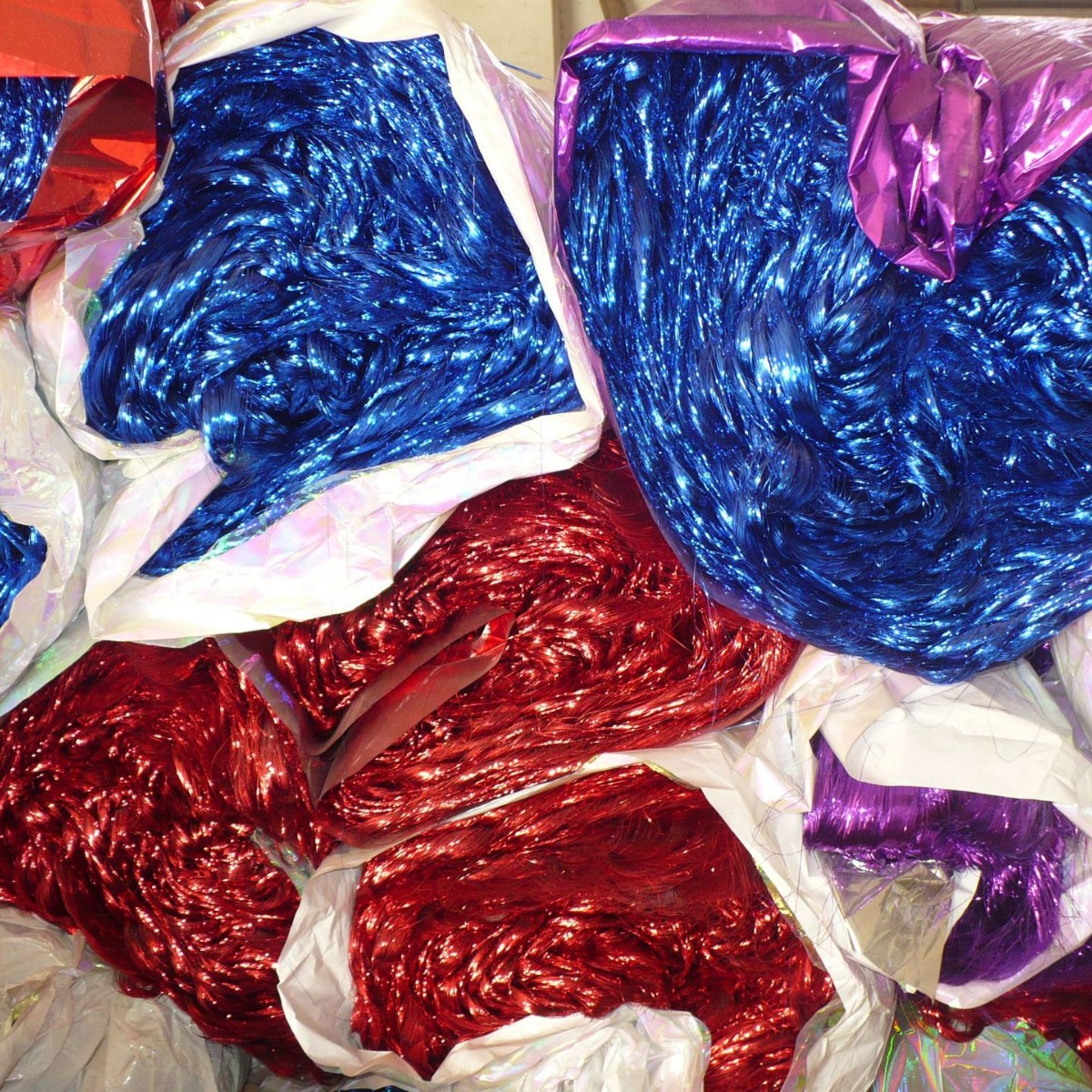 金黄丝银丝装饰草金色纸乱剪碎丝草深综亮丝装饰包装用PET条