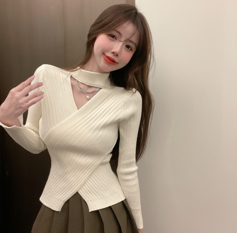 Sexy Cross-neck Sweater Women's Inner Wear Autumn and Winter Design Sense Niche Chic Top Western Style Long-sleeved Sweater Spring