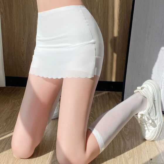Super a Girl Group Classic Black and White Fake Two-Piece Safety Pants to Prevent Exposure, Summer Thin Ice Silk Niche Girl Pants and Skirts