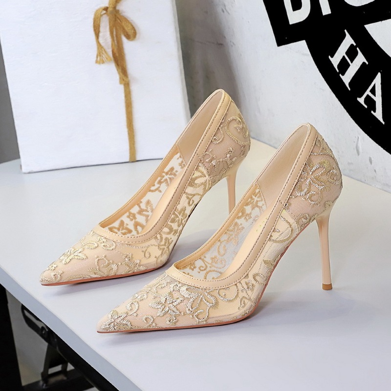 1788 European and American Style Hollow-Out Ultra-High Heel Women's Shoes, Pointed Toe Shallow Mouth Party High Heels, Floral Thin Heel Lace Single Shoes for Women 1788 European and American Style Hollow-Out Ultra-High Heel Women's Shoes, Pointed Toe Shallow Mouth Party High Heels, Floral Thin Heel Lace Single Shoes for Women