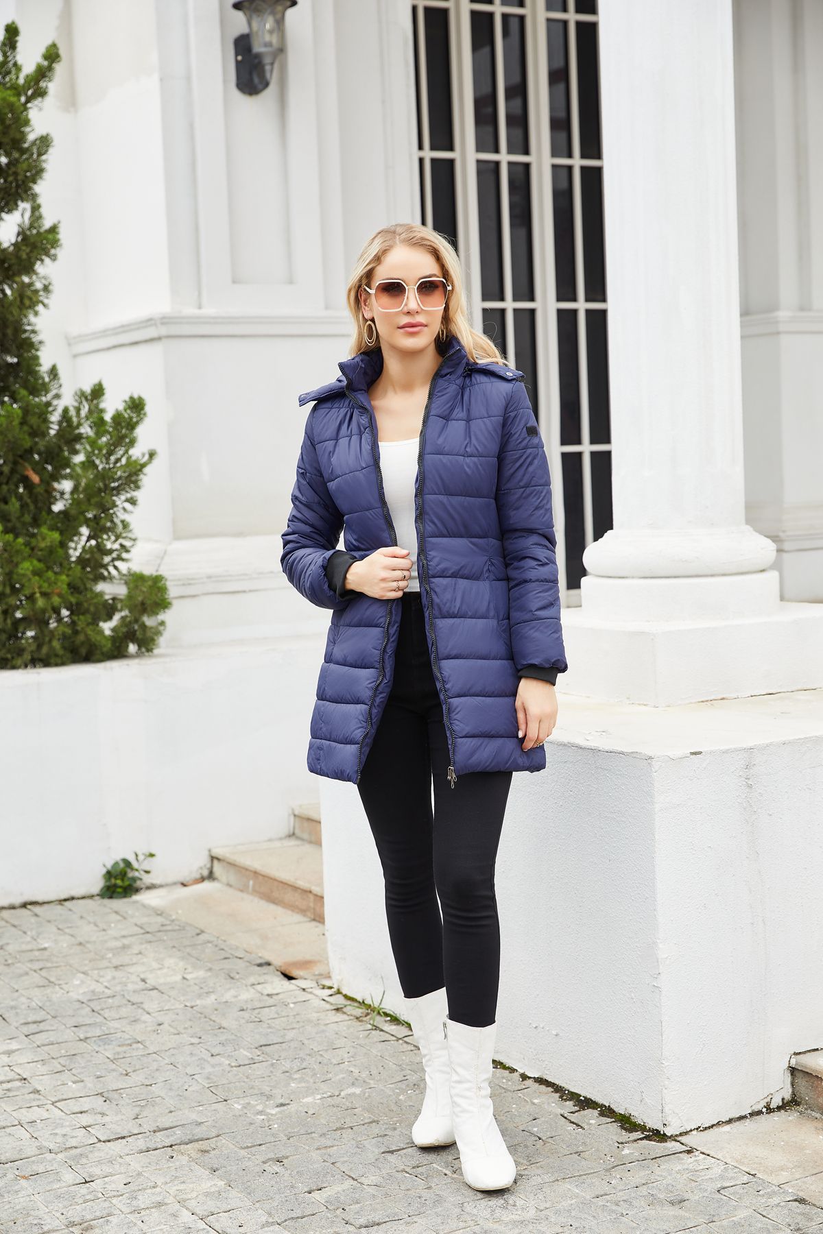 Abrigo de invierno para mujer con capucha extraíble parka impermeable_voghion.com