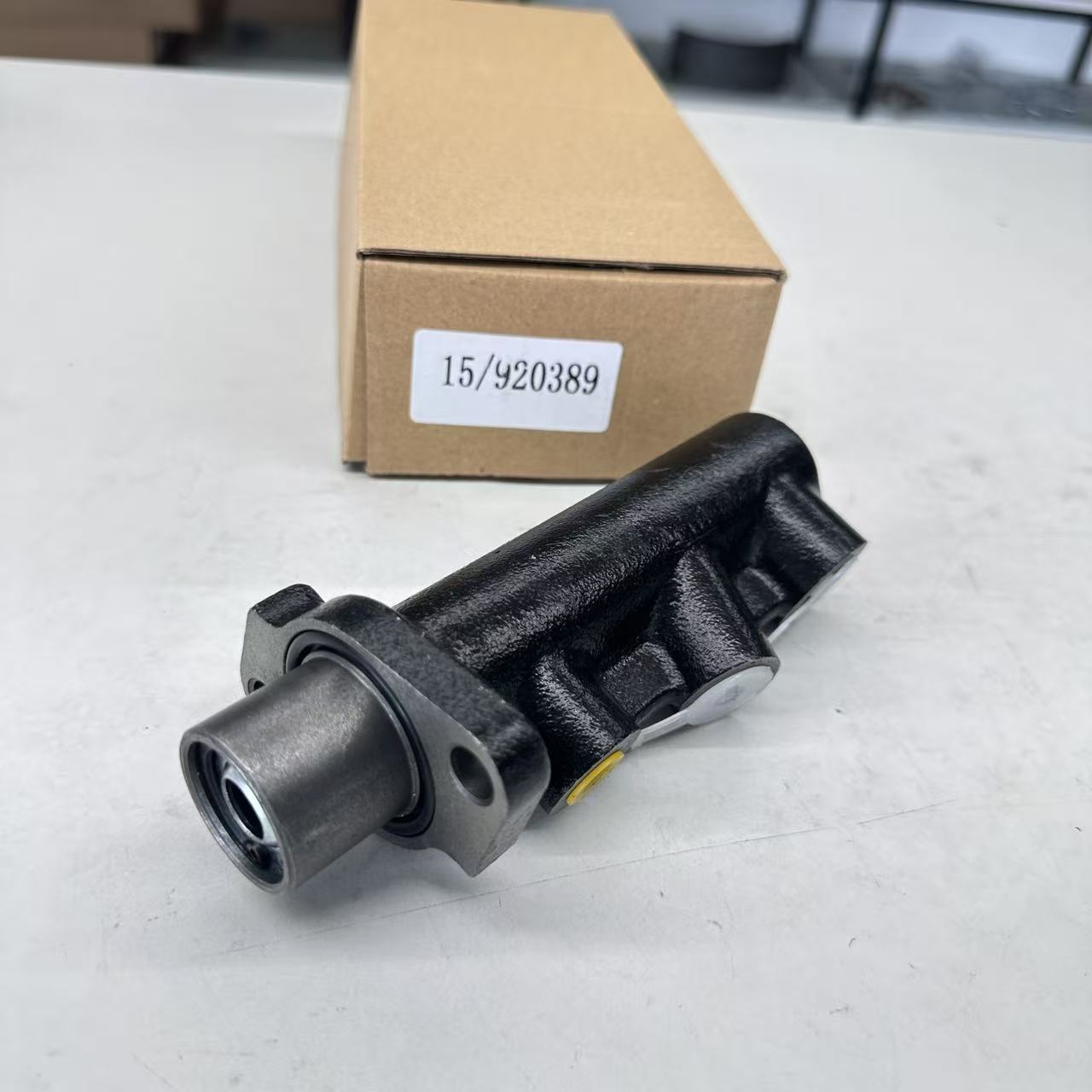 15/920389 15/920158 15/905504 Suitable for Jcb Excavator Brake Master Cylinder