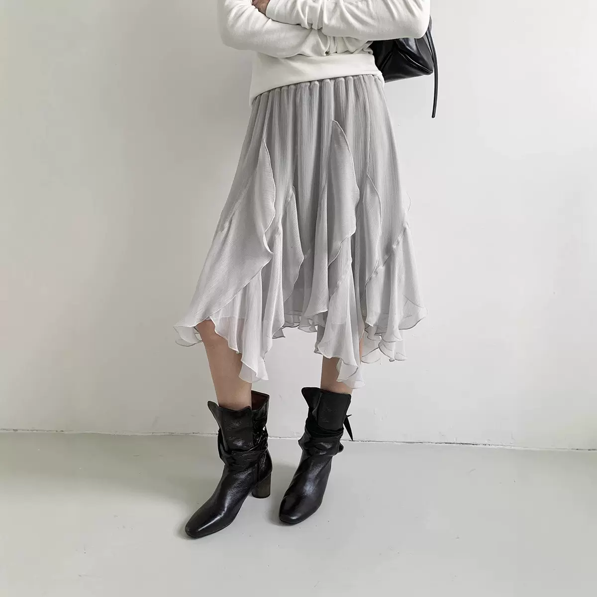 广州十三行2025秋韩风ins薄纱水波飘逸轻盈垂坠不规则半身裙03103
