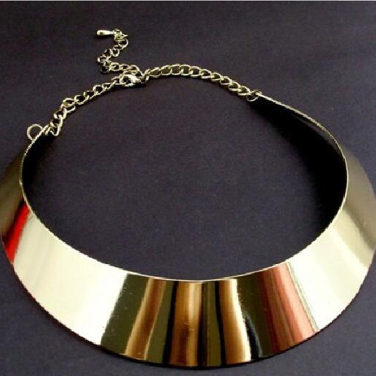Collana choker punk esagerata in metallo da donna_voghion.com