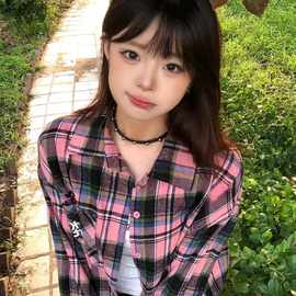 复古粉青色格纹衬衫女2024新款韩版气质ins宽松休闲显瘦衬衣外穿
