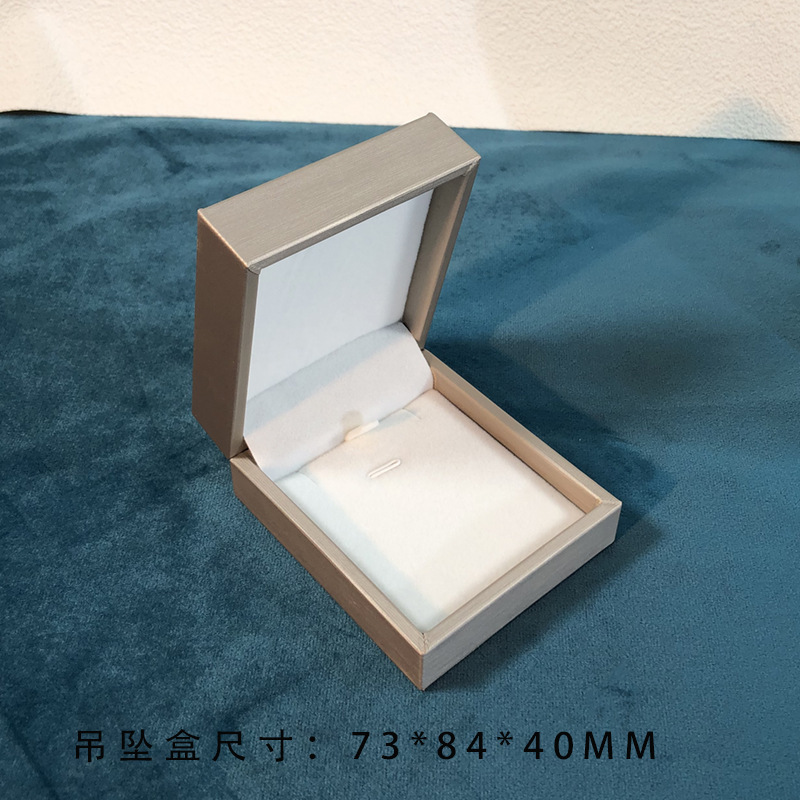 工場直接販売ゴールデン PU ブラッシュレザージュエリーボックスファッションジュエリー包装ボックスリングボックスパールイヤリングボックス卸売|undefined