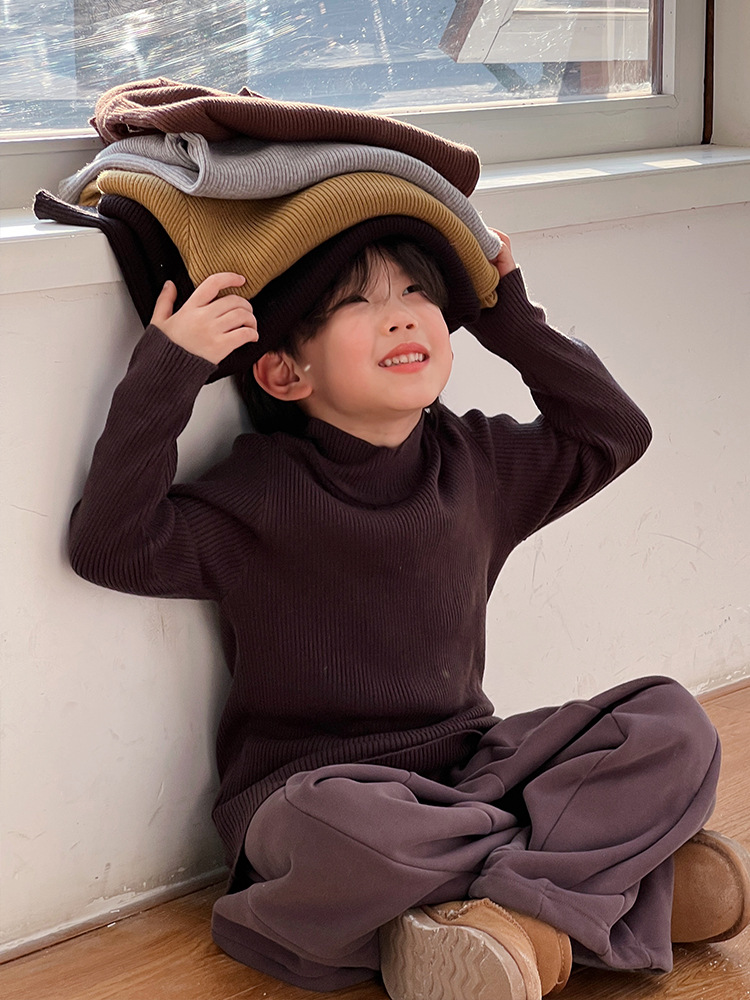 Children's knitted autumn sweater for boys