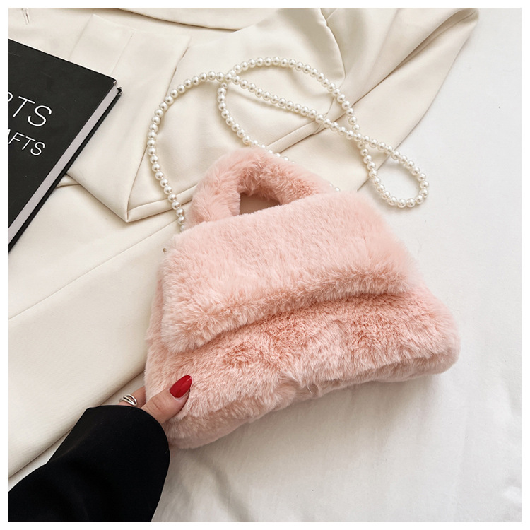 Women's Small Winter Plush Solid Color Fashion Pearls Square Magnetic Buckle Handbag display picture 2