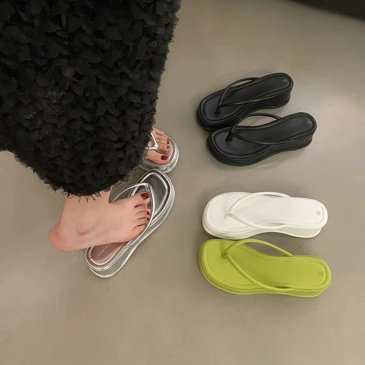 Модные повседневные шлепанцы 2024 новые осенние круглые головы и толстые подошвы